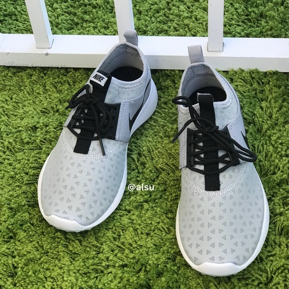 NWT Nike Juvenate Black Wolf Grey WMNS - Picture 5 of 6